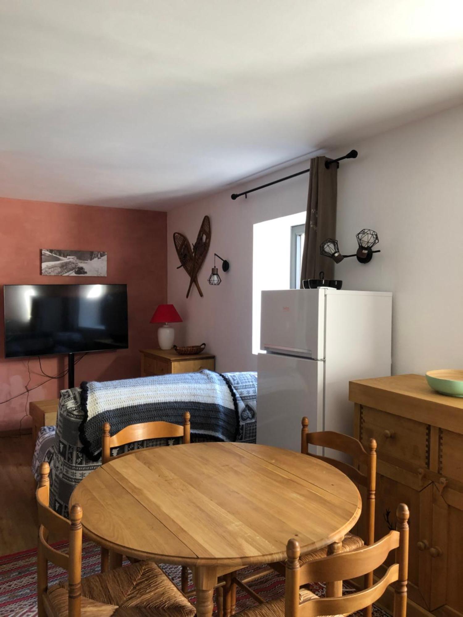 Location Studio De 2 - 4 Personnes Hautecour  Dış mekan fotoğraf